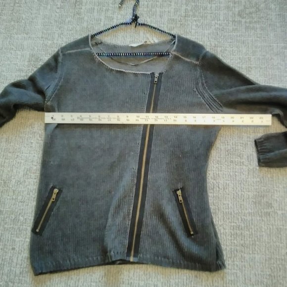 Soft Surroundings Asymetrical Zippered front Sweater- NEVER WORN - Picture 3 of 5